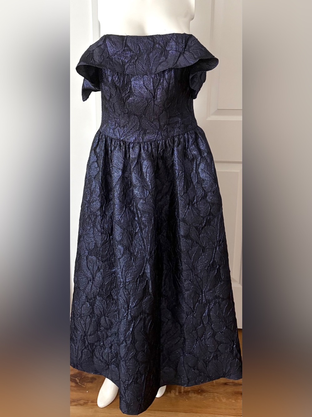 Shoshanna Strapless Navy Jacquard Evening Gown